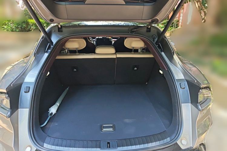 Used Xiaomi Auto YU7 2025 Ultra-Long Range All-Wheel Drive Pro Version Trunk