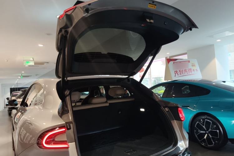 Used Xiaomi Auto YU7 2025 Ultra-Long Range All-Wheel Drive Pro Version Trunk
