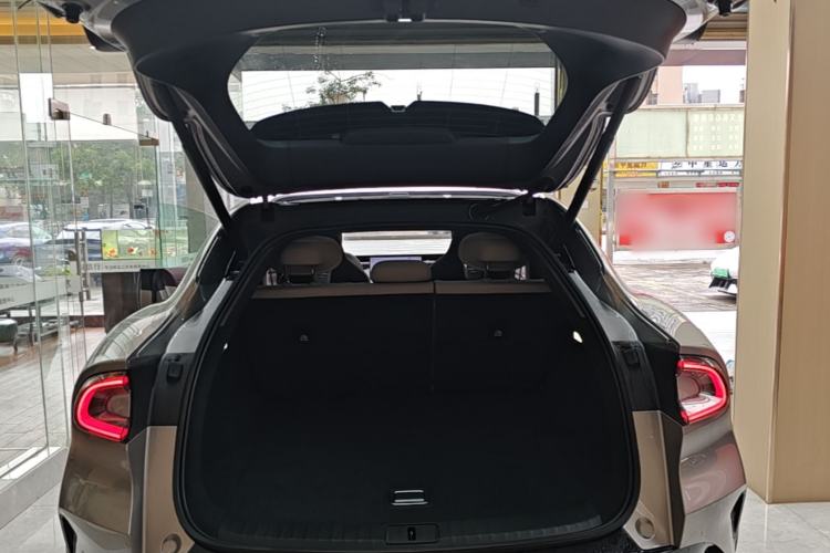 Used Xiaomi Auto YU7 2025 Ultra-Long Range All-Wheel Drive Pro Version Trunk
