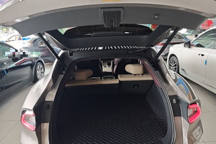 Used Xiaomi Auto YU7 2025 Ultra-Long Range Rear-Wheel Drive Version Trunk