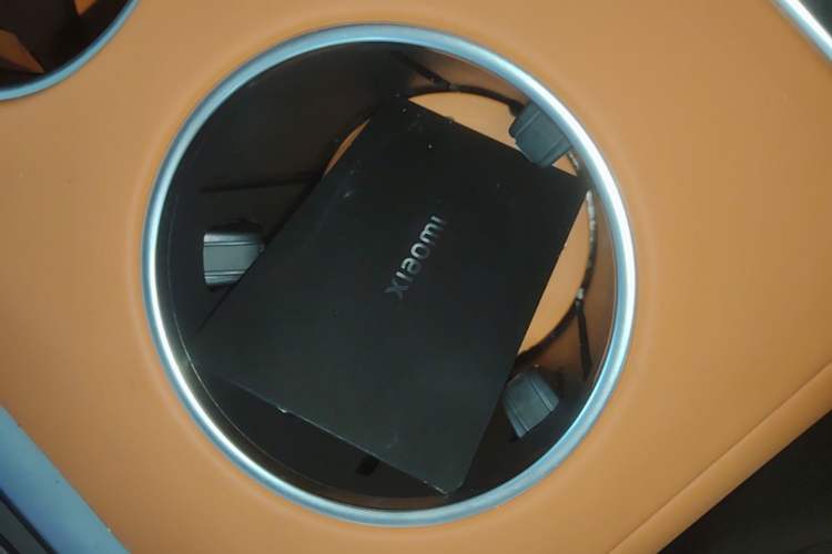 Used Xiaomi Auto YU7 2025 Ultra-Long Range High-Performance All-Wheel-Drive Max Edition Vehicle Key