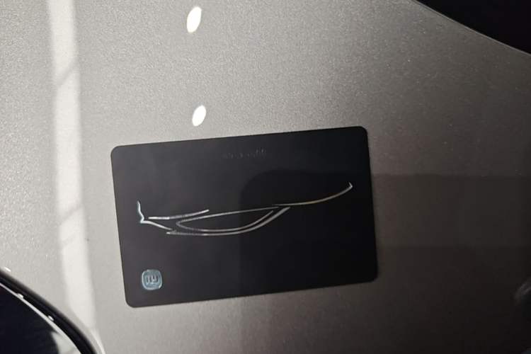 Used Xiaomi Auto YU7 2025 Ultra-Long Range Rear-Wheel Drive Version Vehicle Key