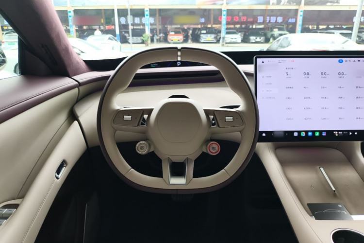 Used Xiaomi Auto YU7 2025 Ultra-Long Range High-Performance All-Wheel-Drive Max Edition Steering Wheel