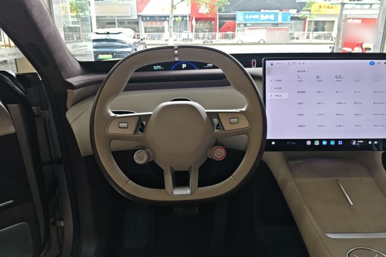Used Xiaomi Auto YU7 2025 Ultra-Long Range High-Performance All-Wheel-Drive Max Edition Steering Wheel