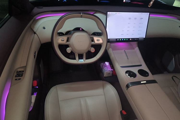 Used Xiaomi Auto YU7 2025 Ultra-Long Range Rear-Wheel Drive Version Steering Wheel