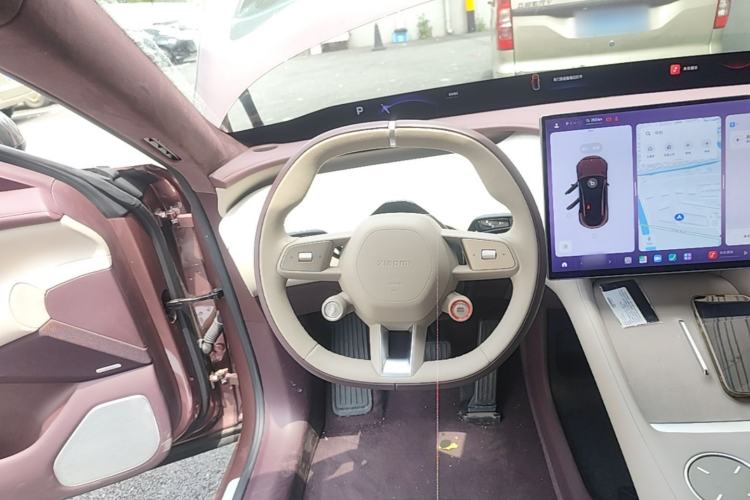 Used Xiaomi Auto YU7 2025 Ultra-Long Range High-Performance All-Wheel-Drive Max Edition Steering Wheel