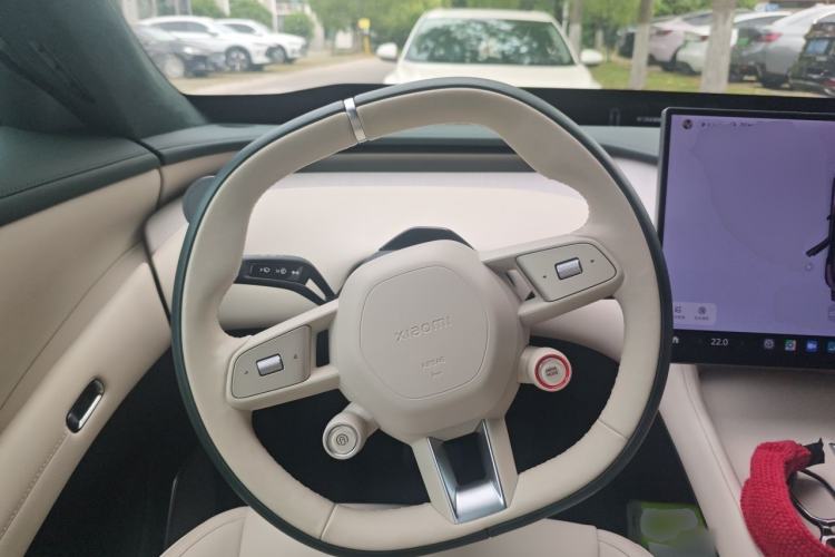 Used Xiaomi Auto YU7 2025 Ultra-Long Range High-Performance All-Wheel-Drive Max Edition Steering Wheel