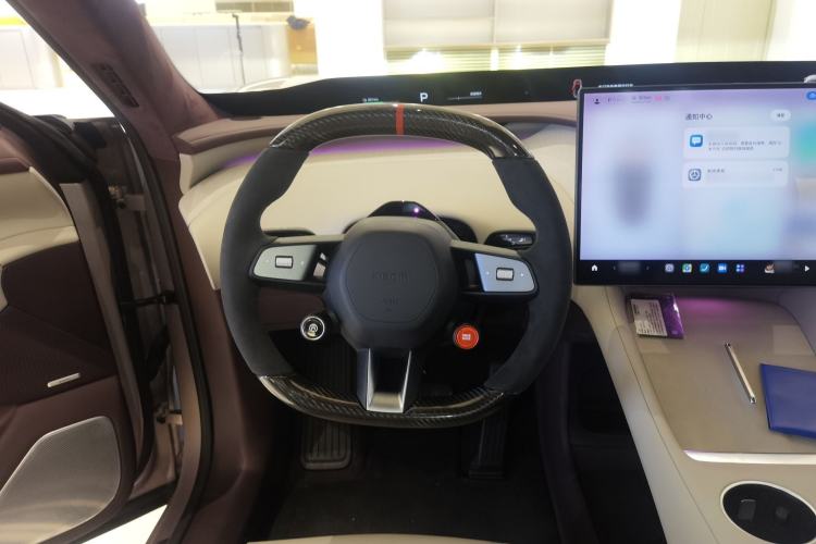Used Xiaomi Auto YU7 2025 Ultra-Long Range High-Performance All-Wheel-Drive Max Edition Steering Wheel