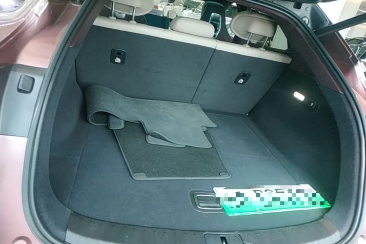 Used Xiaomi Auto YU7 2025 Ultra-Long Range High-Performance All-Wheel-Drive Max Edition Trunk