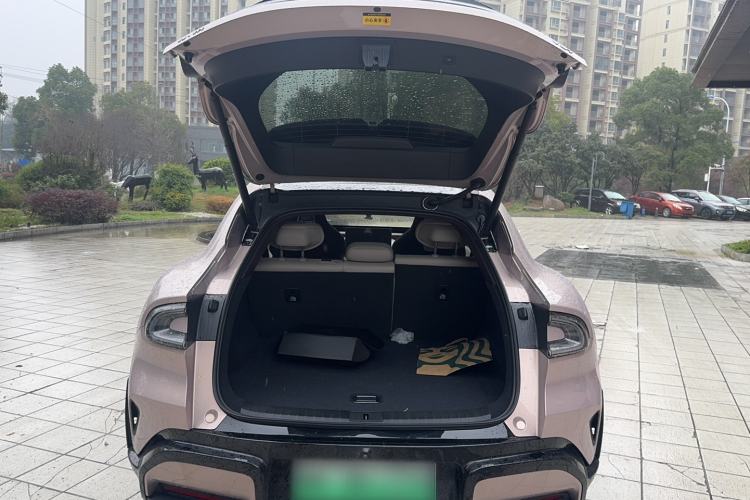 Used Xiaomi Auto YU7 2025 Ultra-Long Range Rear-Wheel Drive Version Trunk