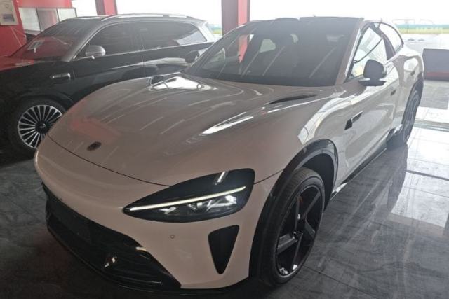 Used Xiaomi Auto YU7 2025 Ultra-Long Range High-Performance All-Wheel-Drive Max Edition