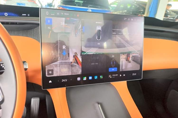 Used Xiaomi Auto YU7 2025 Ultra-Long Range Rear-Wheel Drive Version Audio And AC Panel
