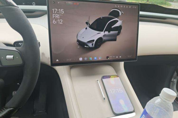 Used Xiaomi Auto YU7 2025 Ultra-Long Range High-Performance All-Wheel-Drive Max Edition Audio And AC Panel