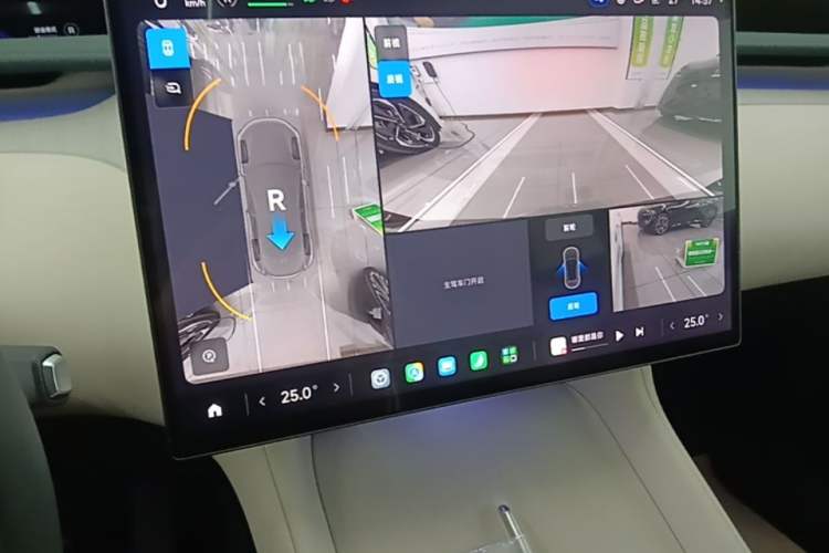 Used Xiaomi Auto YU7 2025 Ultra-Long Range Rear-Wheel Drive Version Audio And AC Panel