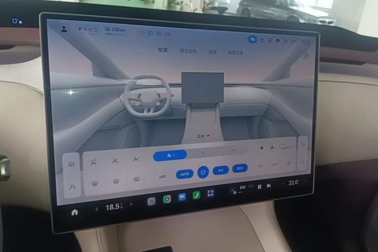 Used Xiaomi Auto YU7 2025 Ultra-Long Range High-Performance All-Wheel-Drive Max Edition Audio And AC Panel