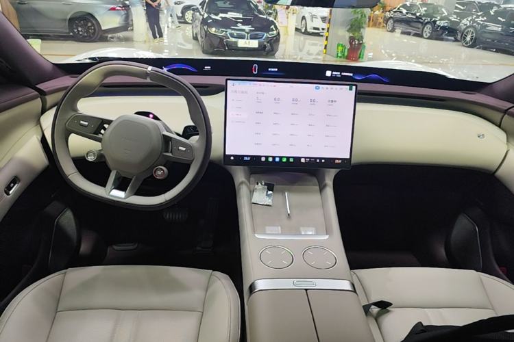 Used Xiaomi Auto YU7 2025 Ultra-Long Range All-Wheel Drive Pro Version Center Console