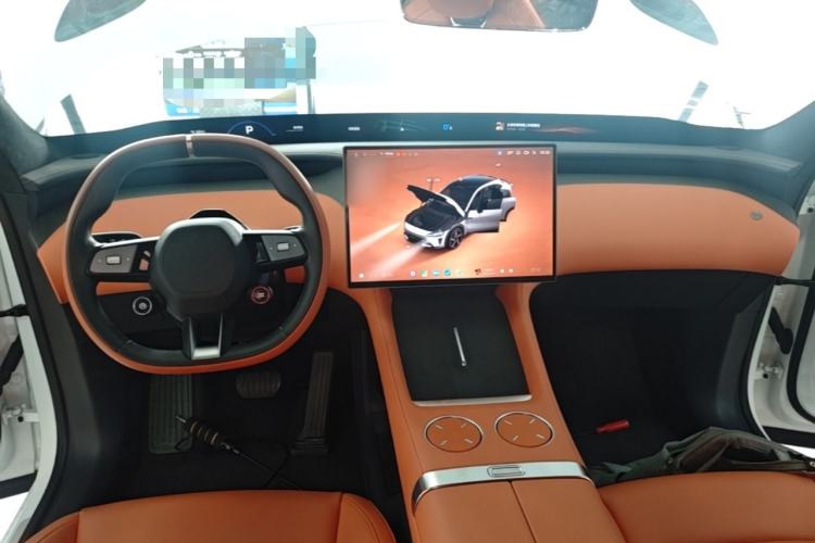 Used Xiaomi Auto YU7 2025 Ultra-Long Range High-Performance All-Wheel-Drive Max Edition Center Console