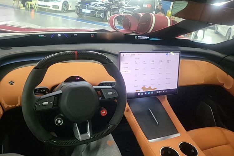 Used Xiaomi Auto YU7 2025 Ultra-Long Range High-Performance All-Wheel-Drive Max Edition Center Console
