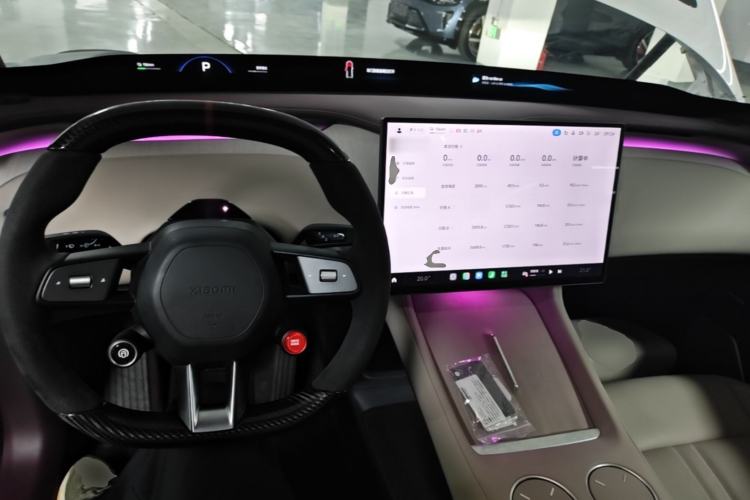 Used Xiaomi Auto YU7 2025 Ultra-Long Range High-Performance All-Wheel-Drive Max Edition Center Console