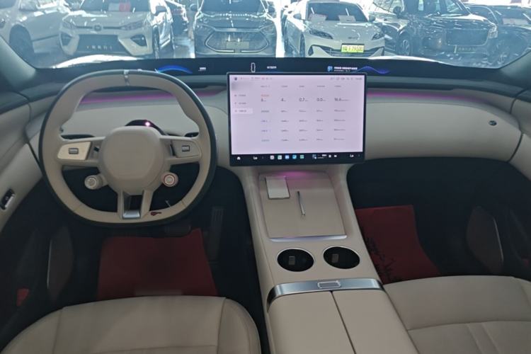 Used Xiaomi Auto YU7 2025 Ultra-Long Range All-Wheel Drive Pro Version Center Console