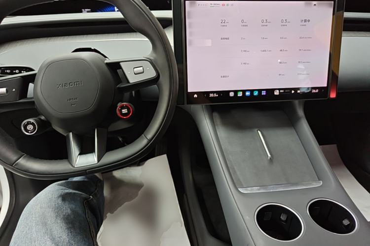 Used Xiaomi Auto YU7 2025 Ultra-Long Range High-Performance All-Wheel-Drive Max Edition Center Console