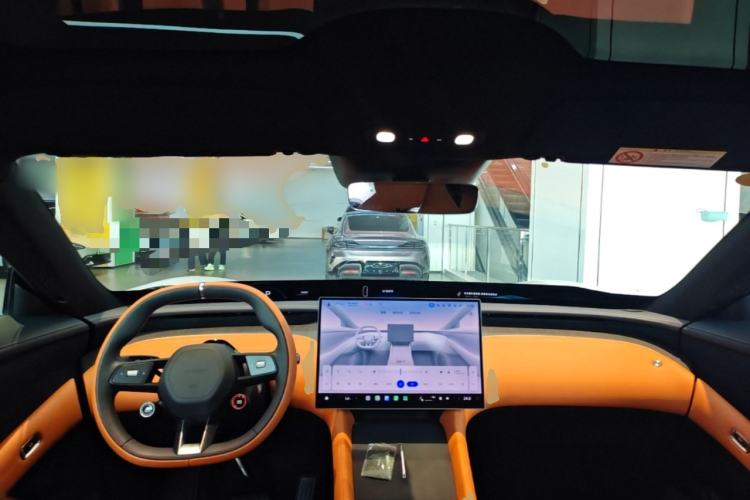 Used Xiaomi Auto YU7 2025 Ultra-Long Range Rear-Wheel Drive Version Center Console