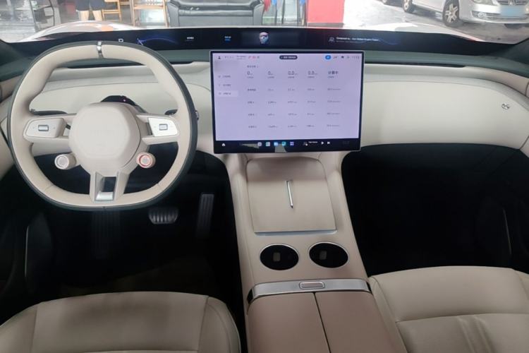 Used Xiaomi Auto YU7 2025 Ultra-Long Range High-Performance All-Wheel-Drive Max Edition Center Console