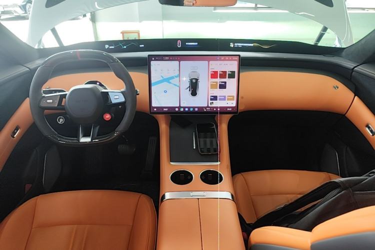 Used Xiaomi Auto YU7 2025 Ultra-Long Range High-Performance All-Wheel-Drive Max Edition Center Console