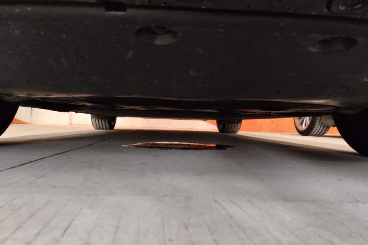 Used Xiaomi Auto YU7 2025 Ultra-Long Range All-Wheel Drive Pro Version Chassis Front