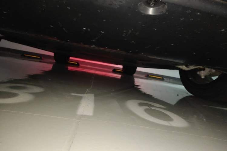 Used Xiaomi Auto YU7 2025 Ultra-Long Range High-Performance All-Wheel-Drive Max Edition Chassis Front