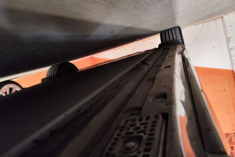 Used Xiaomi Auto YU7 2025 Ultra-Long Range All-Wheel Drive Pro Version Chassis Front Right