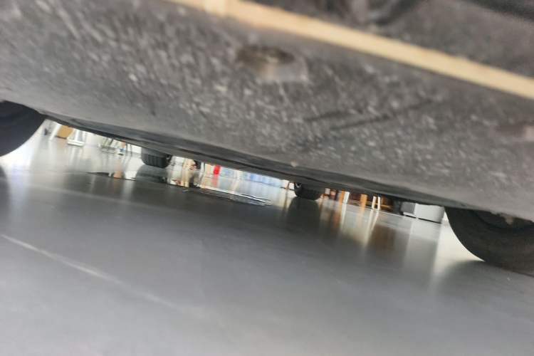 Used Xiaomi Auto YU7 2025 Ultra-Long Range All-Wheel Drive Pro Version Chassis Front