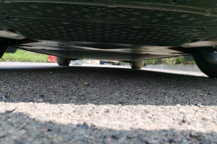 Used Xiaomi Auto YU7 2025 Ultra-Long Range High-Performance All-Wheel-Drive Max Edition Chassis Rear