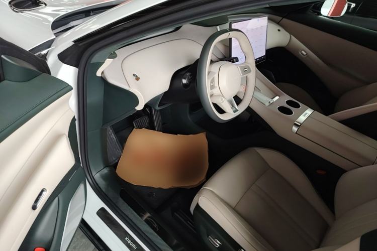 Used Xiaomi Auto YU7 2025 Ultra-Long Range High-Performance All-Wheel-Drive Max Edition Driver Seat