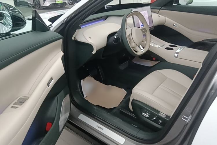 Used Xiaomi Auto YU7 2025 Ultra-Long Range Rear-Wheel Drive Version Driver Seat