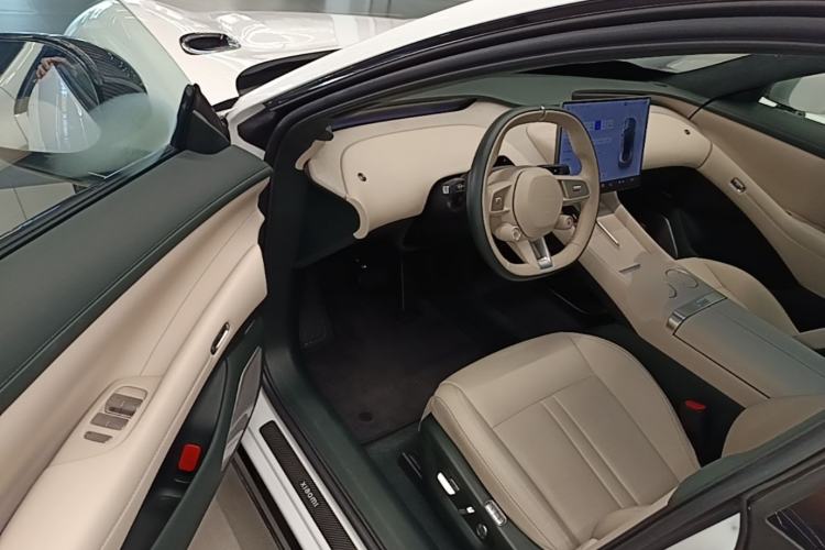 Used Xiaomi Auto YU7 2025 Ultra-Long Range High-Performance All-Wheel-Drive Max Edition Driver Seat
