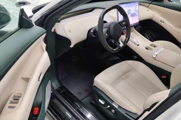 Used Xiaomi Auto YU7 2025 Ultra-Long Range High-Performance All-Wheel-Drive Max Edition Driver Seat