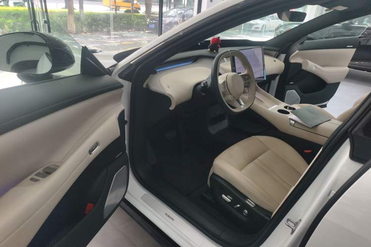 Used Xiaomi Auto YU7 2025 Ultra-Long Range All-Wheel Drive Pro Version Driver Seat