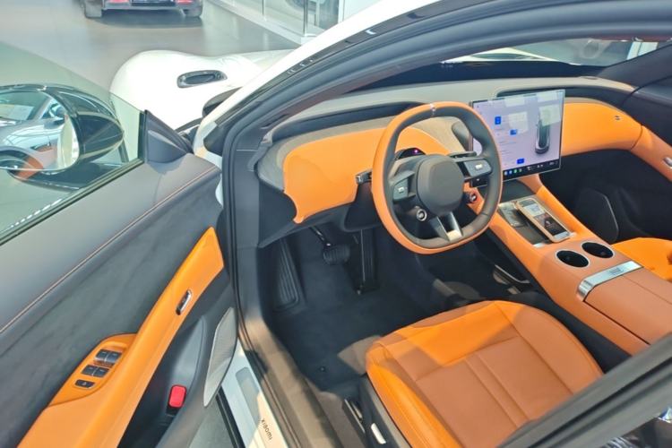 Used Xiaomi Auto YU7 2025 Ultra-Long Range Rear-Wheel Drive Version Driver Seat