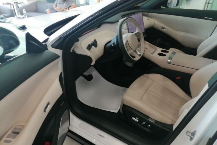Used Xiaomi Auto YU7 2025 Ultra-Long Range High-Performance All-Wheel-Drive Max Edition Driver Seat