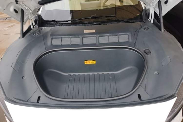 Used Xiaomi Auto YU7 2025 Ultra-Long Range High-Performance All-Wheel-Drive Max Edition Engine Bay