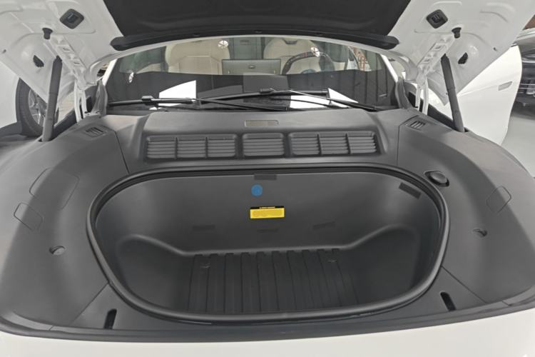 Used Xiaomi Auto YU7 2025 Ultra-Long Range High-Performance All-Wheel-Drive Max Edition Engine Bay