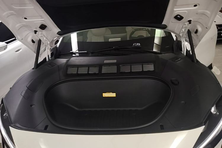 Used Xiaomi Auto YU7 2025 Ultra-Long Range High-Performance All-Wheel-Drive Max Edition Engine Bay