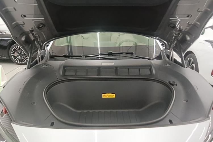 Used Xiaomi Auto YU7 2025 Ultra-Long Range Rear-Wheel Drive Version Engine Bay