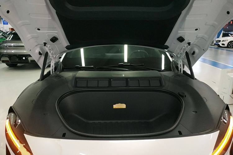 Used Xiaomi Auto YU7 2025 Ultra-Long Range Rear-Wheel Drive Version Engine Bay