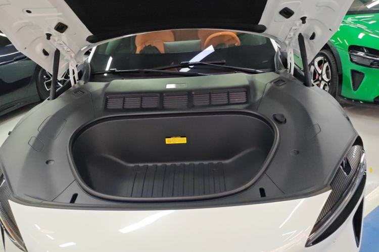 Used Xiaomi Auto YU7 2025 Ultra-Long Range High-Performance All-Wheel-Drive Max Edition Engine Bay