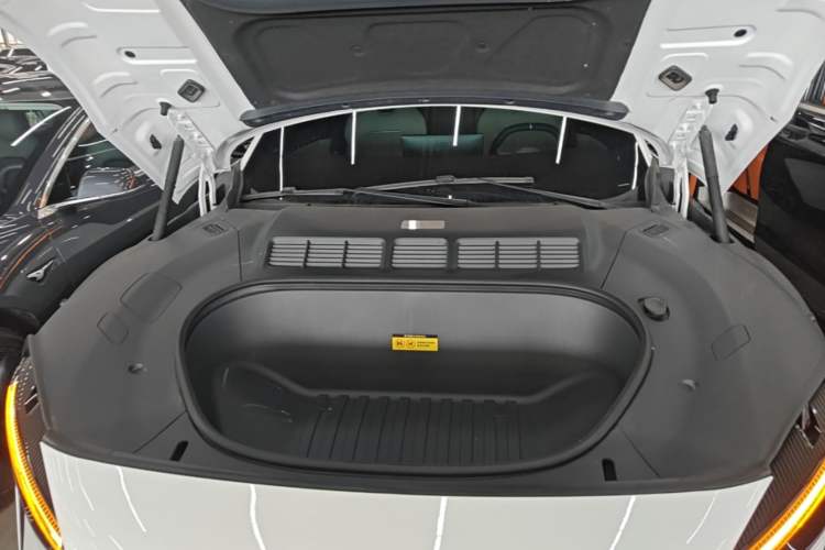 Used Xiaomi Auto YU7 2025 Ultra-Long Range All-Wheel Drive Pro Version Engine Bay