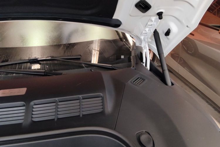 Used Xiaomi Auto YU7 2025 Ultra-Long Range All-Wheel Drive Pro Version Engine Bay Left