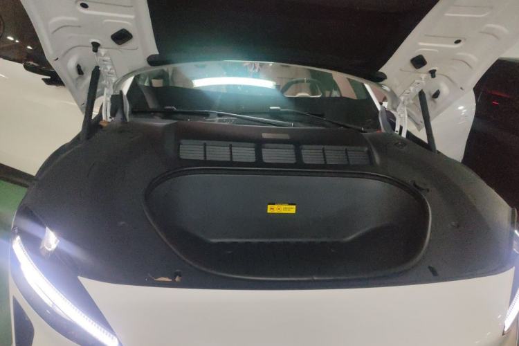 Used Xiaomi Auto YU7 2025 Ultra-Long Range High-Performance All-Wheel-Drive Max Edition Engine Bay