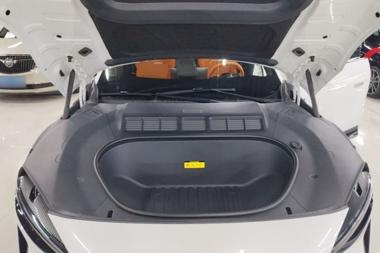 Used Xiaomi Auto YU7 2025 Ultra-Long Range High-Performance All-Wheel-Drive Max Edition Engine Bay